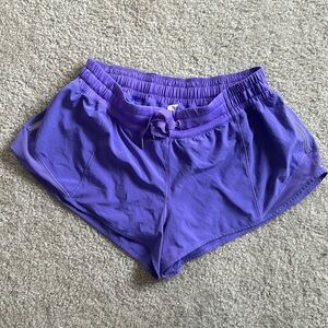 Lululemon hotty hot short